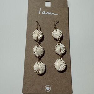 I Am Jewelry Elegant Cream Dangle Earrings